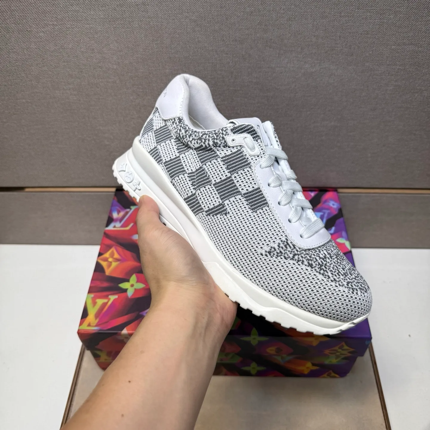 ⬛️Men's shoes 💰p540 [LV～] Men's casual shoes 2025z cabinet sales simultaneously 🔶Size: 38-44 #️⃣ 🔷4 colors🔜The upper is made of multi-material splicing➕Mesh lining, comfortable and breathable, sole: original comfortable and wear-resistant outsole, ⚠️real thing📱photographed🎬real thing is better📢📢📢
